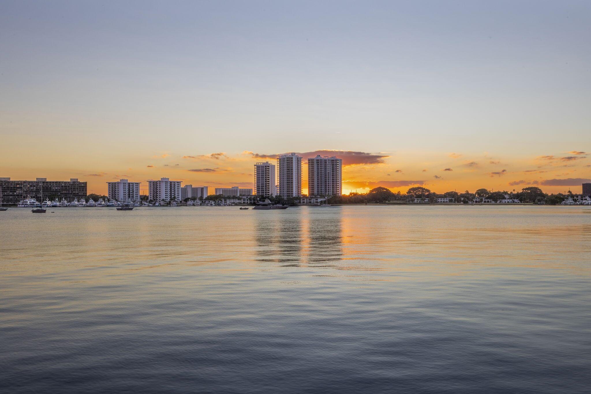 OLD PORT VILLAGE 1 A - Residential