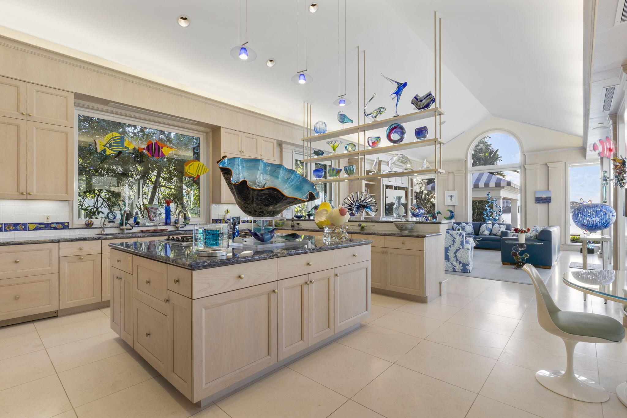 OLD PORT VILLAGE 1 A - Residential