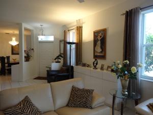 MAJESTIC ISLES - Residential