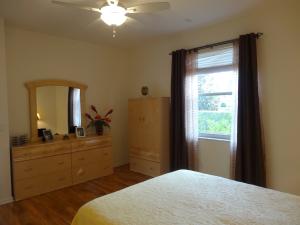 MAJESTIC ISLES - Residential