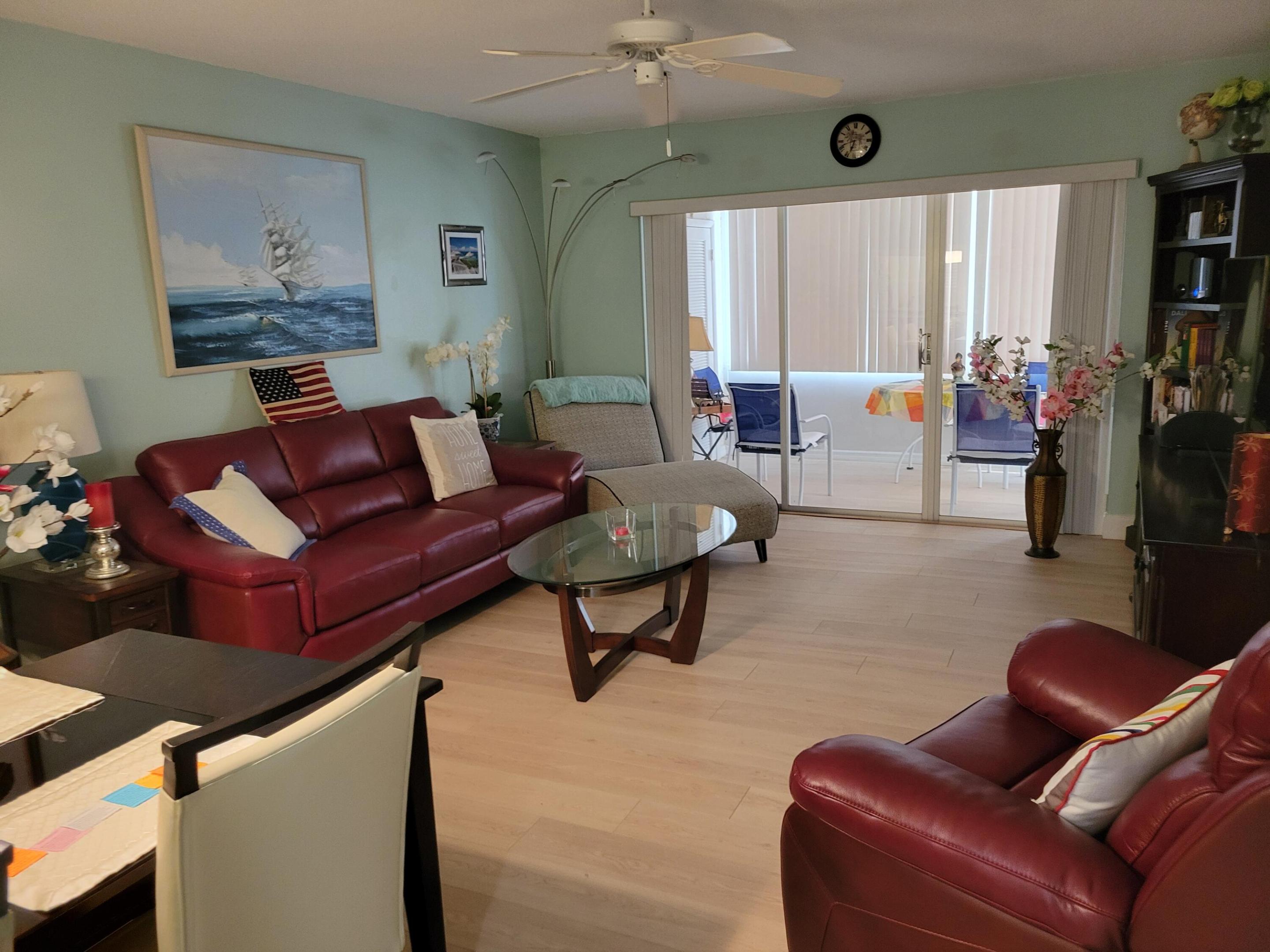 LAKESIDE VILLAGE - Residential