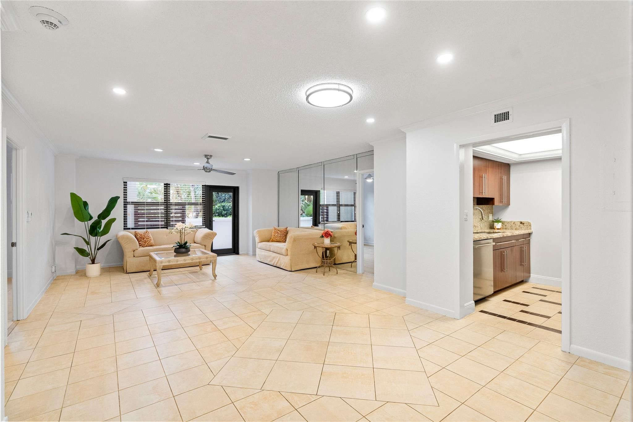 5100 Ocean Boulevard 200