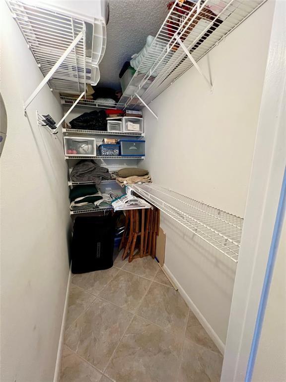 CAMBRIDGE G CONDO - Residential