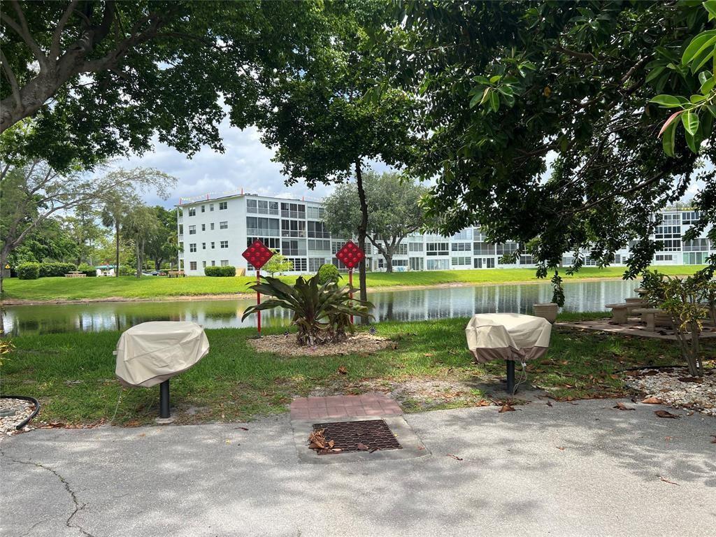 CAMBRIDGE G CONDO - Residential