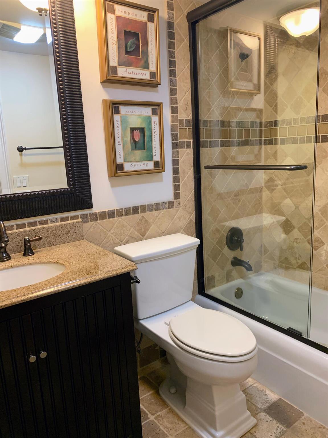 PENTHOUSE TOWERS CONDO - Residential Lease