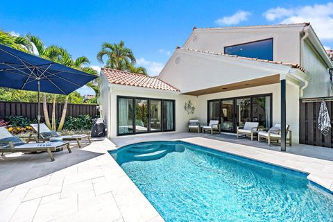 Photo of 2583 La Cristal Circle, Palm Beach Gardens, FL 33410 (MLS # R11169720)