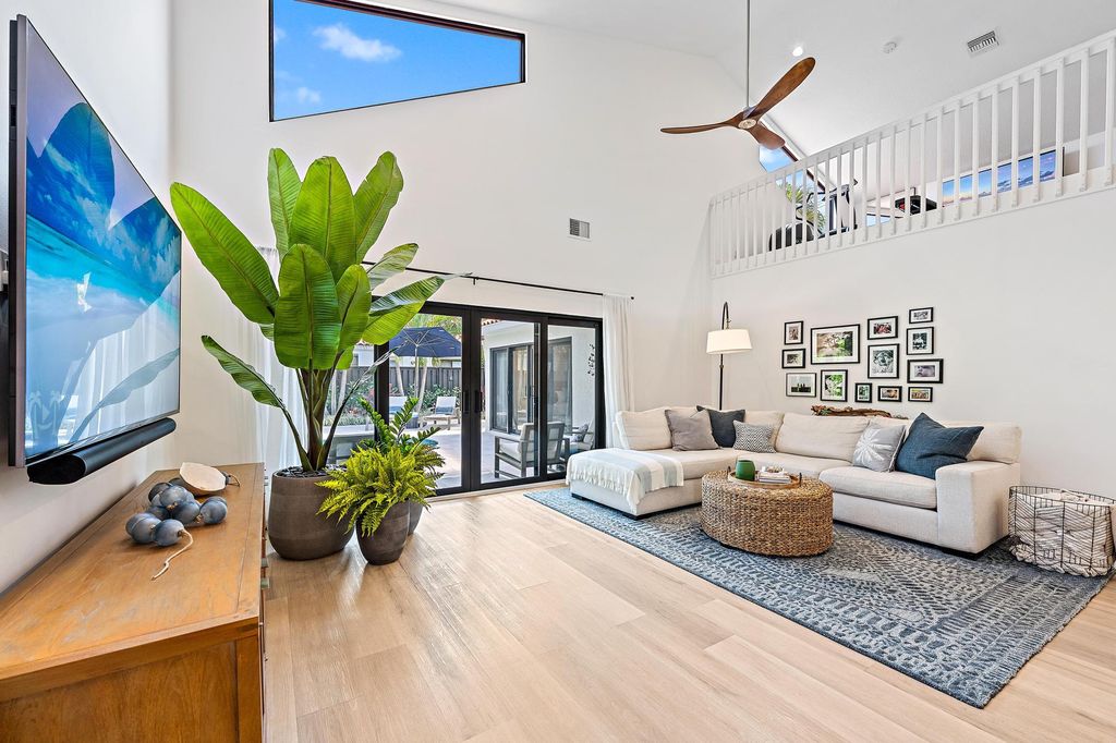 Photo of 2583 La Cristal Circle, Palm Beach Gardens, FL 33410 (MLS # R11169720)