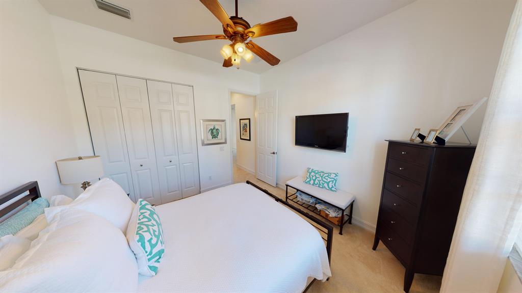 VALENCIA POINTE 1 - Residential