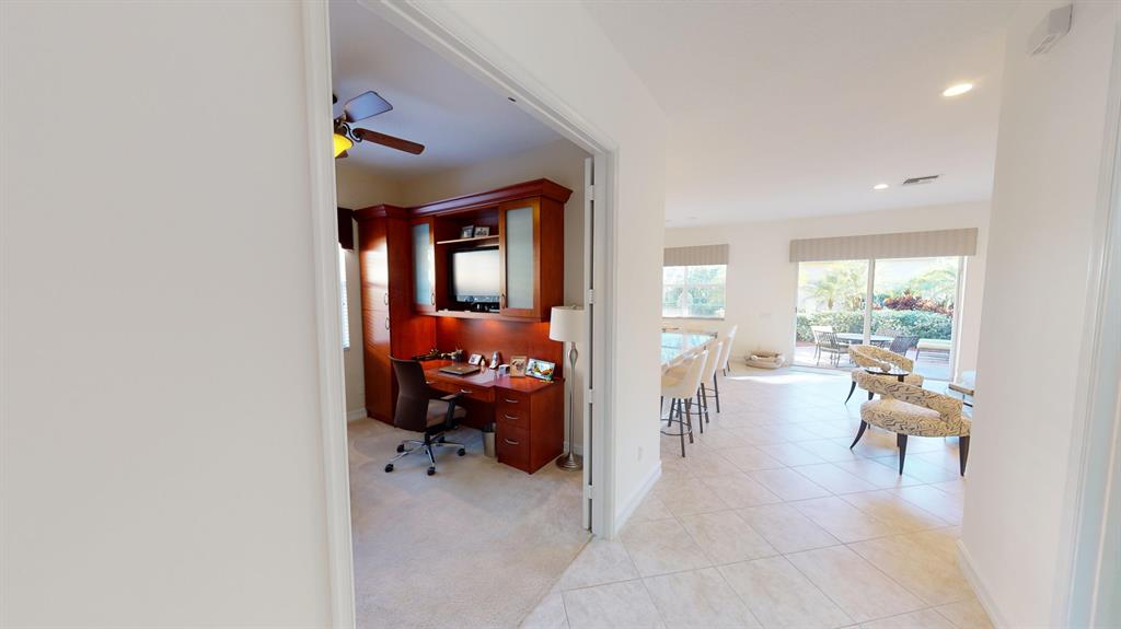 VALENCIA POINTE 1 - Residential