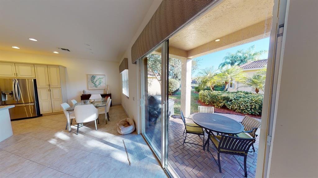 VALENCIA POINTE 1 - Residential