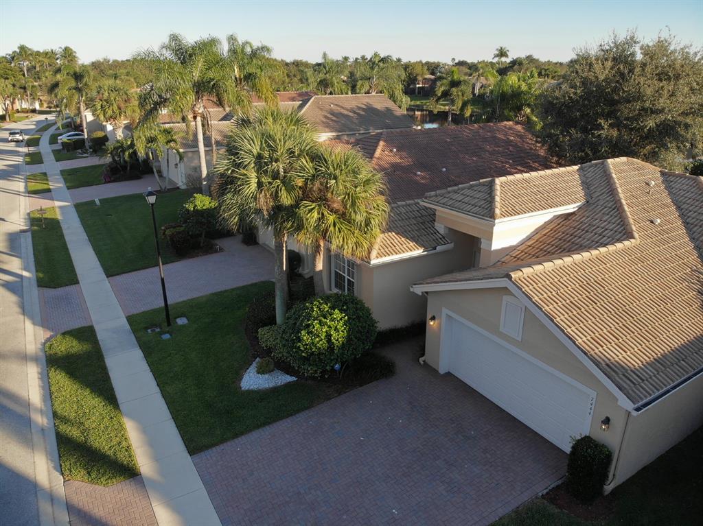 VALENCIA POINTE 1 - Residential