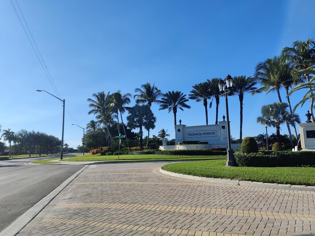 VALENCIA POINTE 1 - Residential