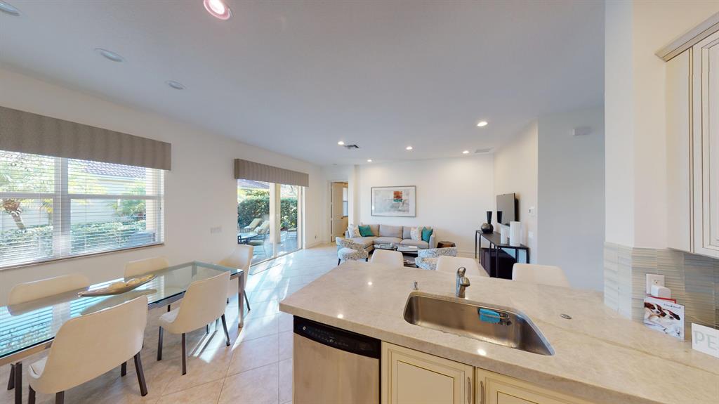 VALENCIA POINTE 1 - Residential