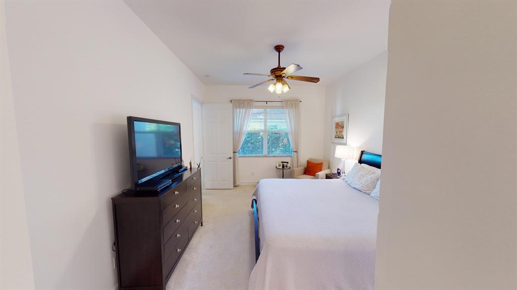 VALENCIA POINTE 1 - Residential