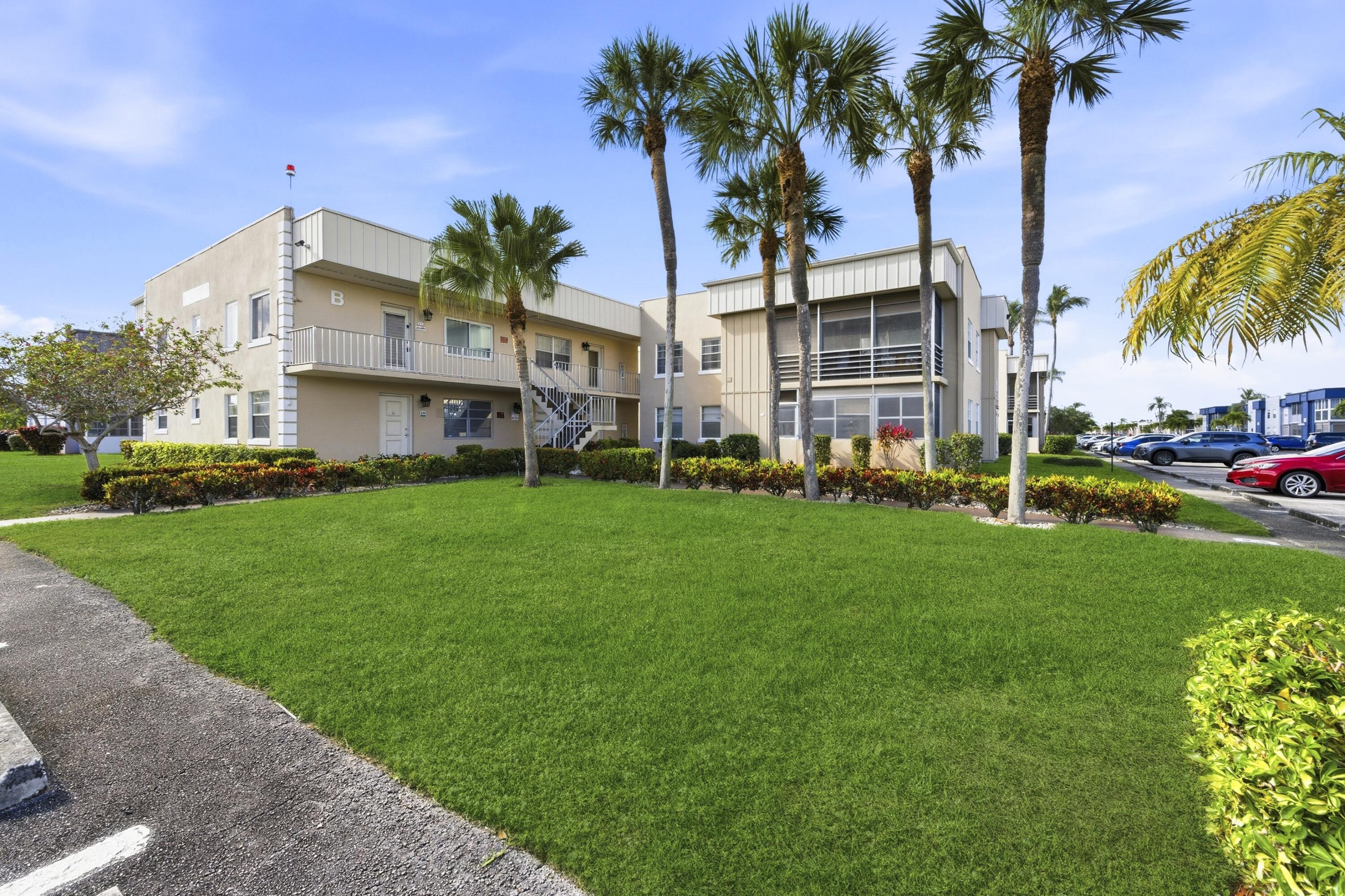KINGS POINT BURGUNDY CONDOS - Residential