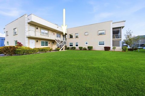 95 Burgundy B Delray Beach FL 33484