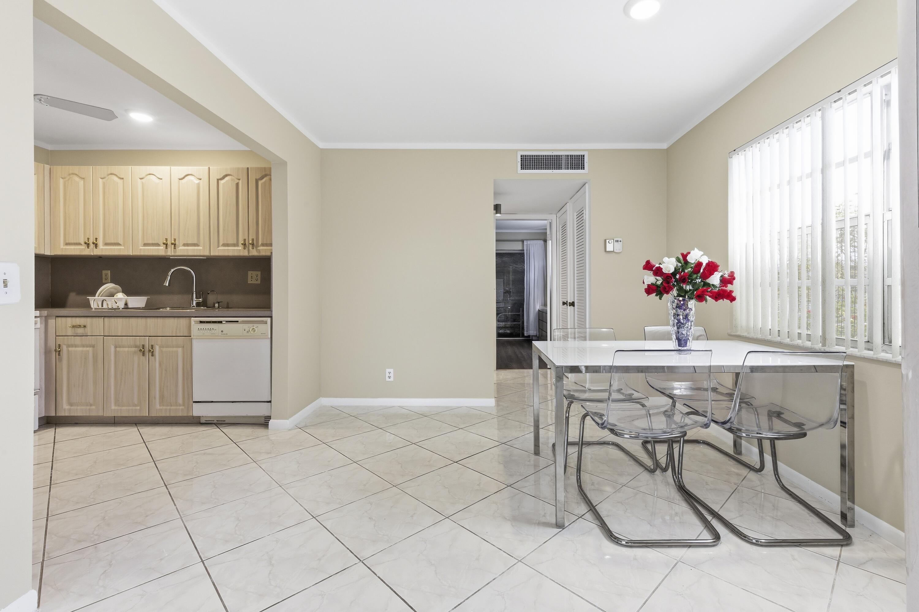KINGS POINT BURGUNDY CONDOS - Residential