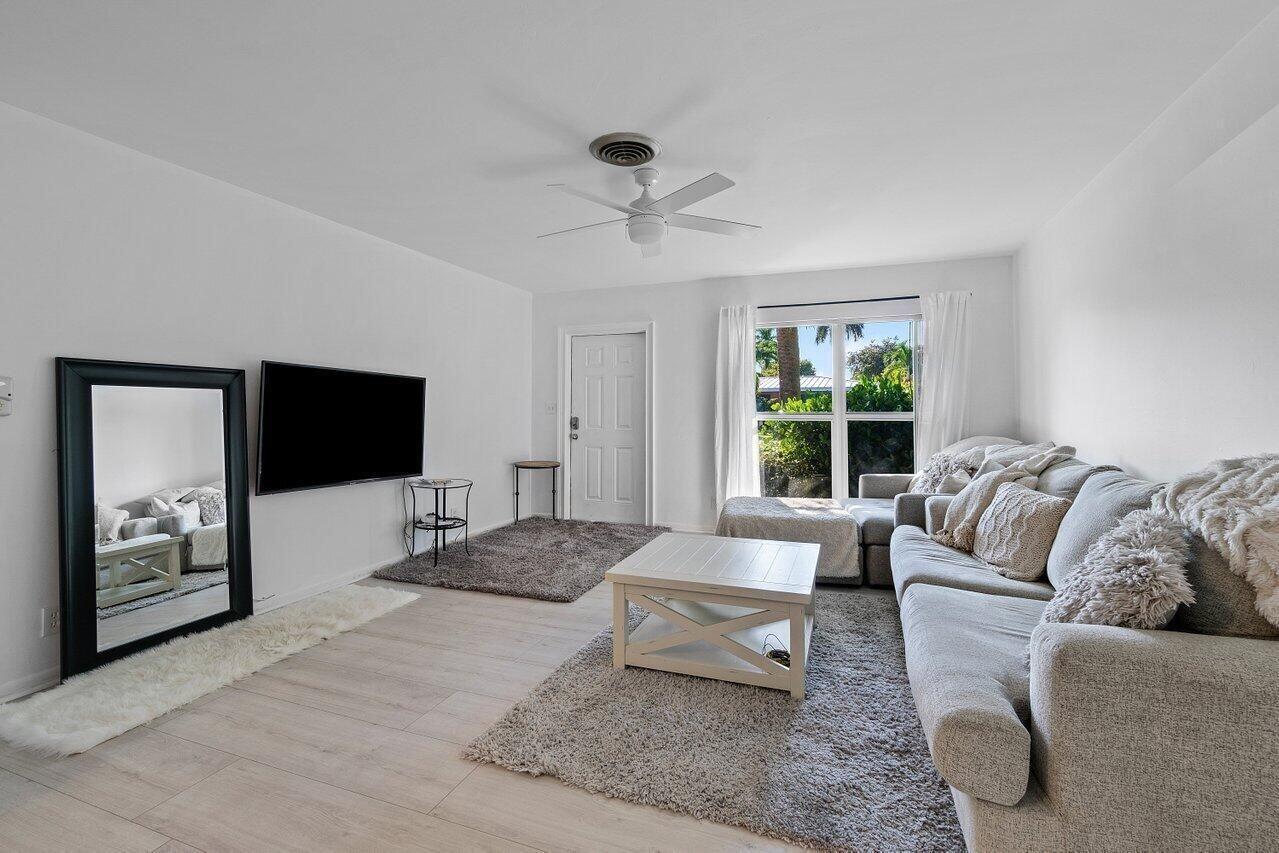 CHATHAM HILLS - Residential Lease