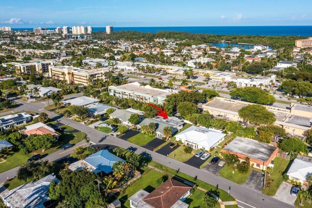 Photo of 2856 NE 5th Avenue, Boca Raton, FL 33431 (MLS # R11138420)