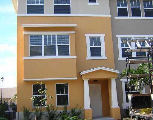 View West Palm Beach, FL 33401 townhome