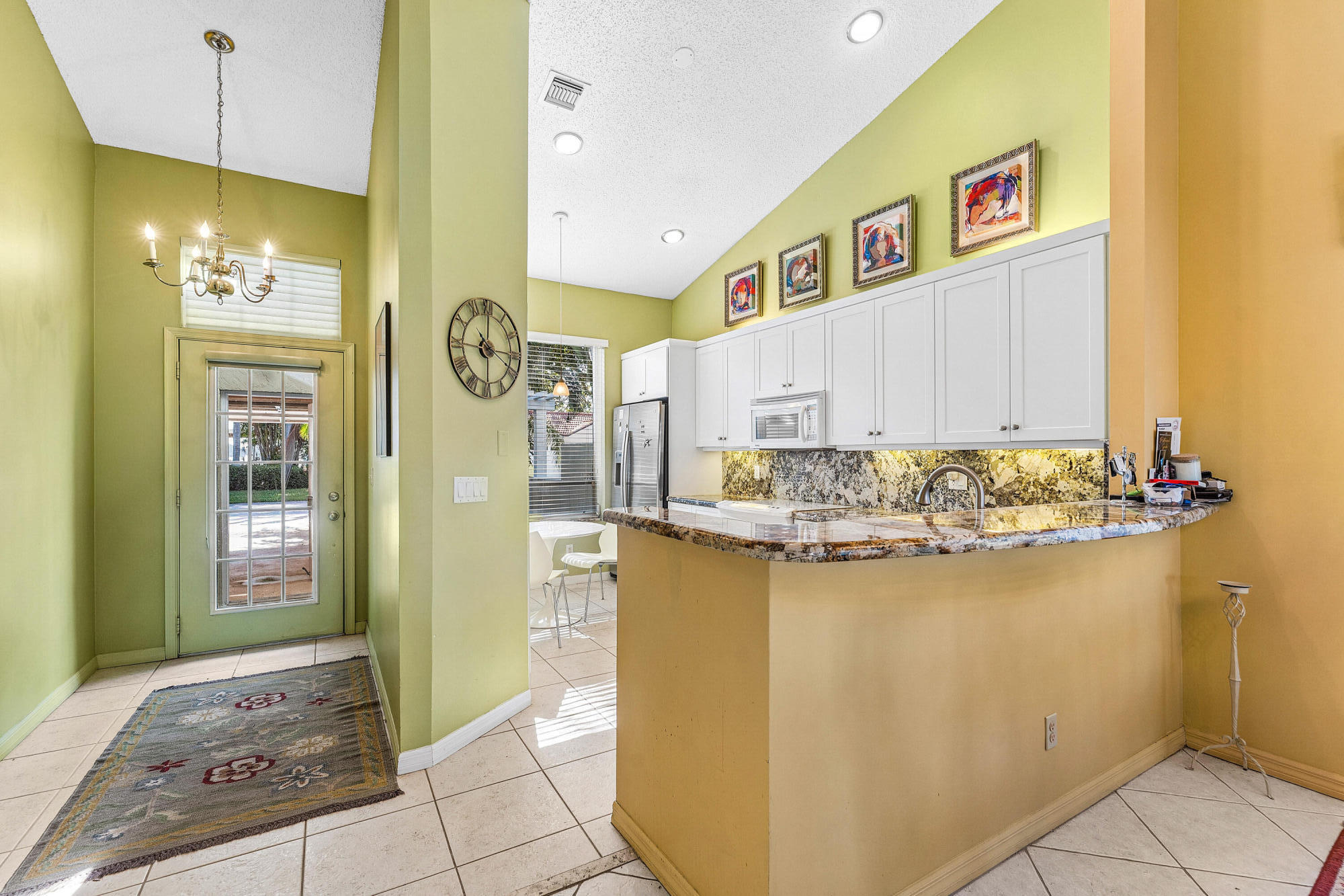 LAKESHORE NORTH - Residential