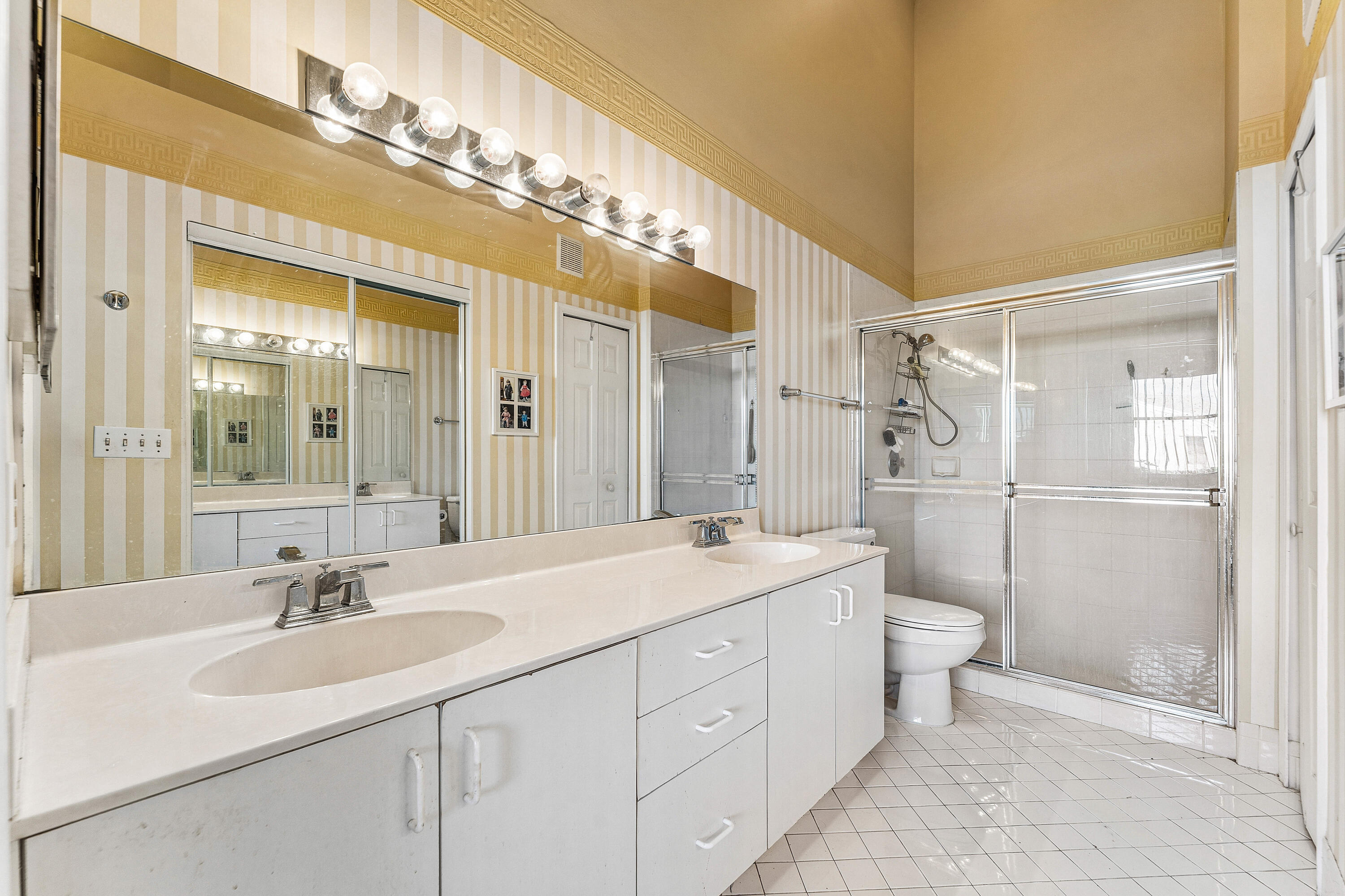 LAKESHORE NORTH - Residential