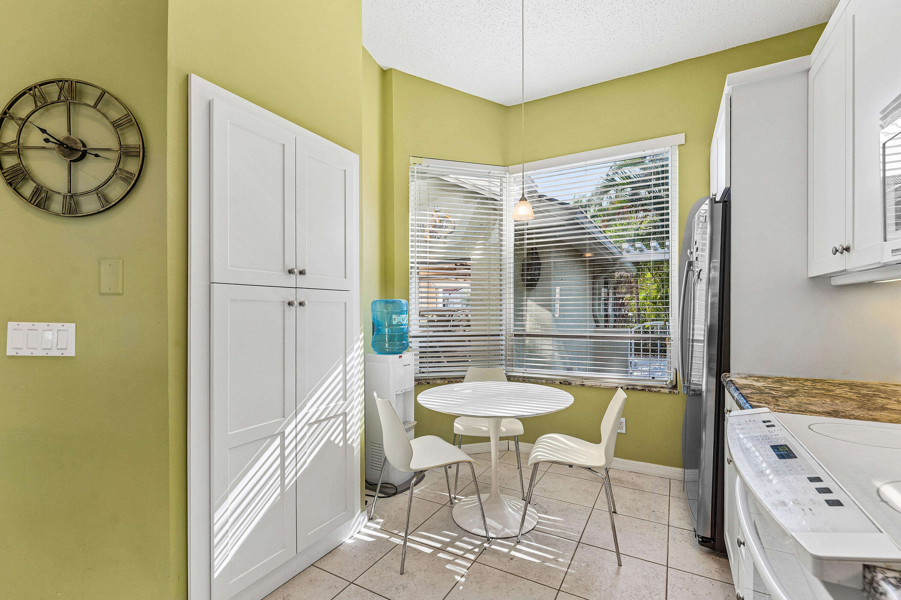 LAKESHORE NORTH - Residential