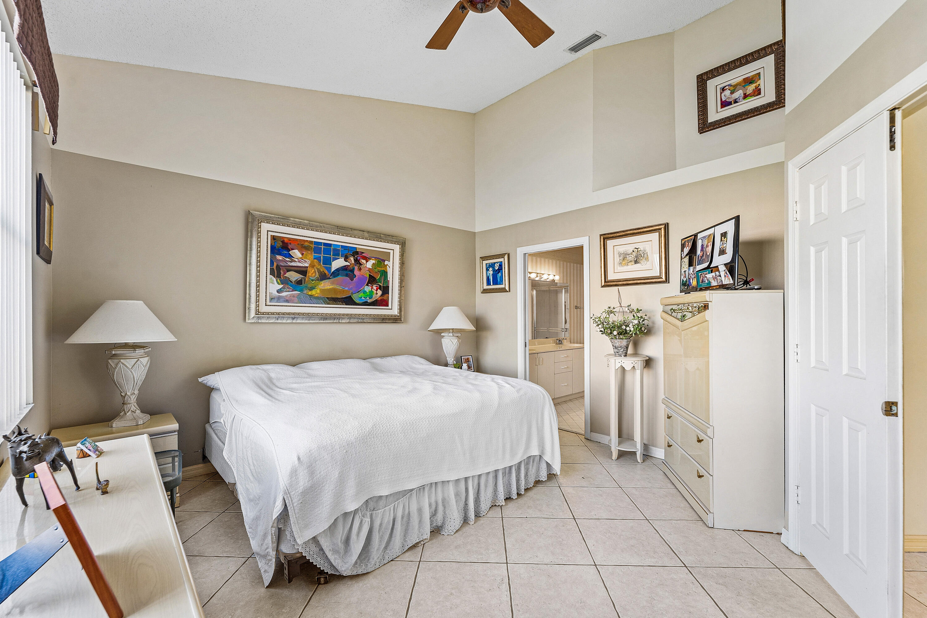 LAKESHORE NORTH - Residential