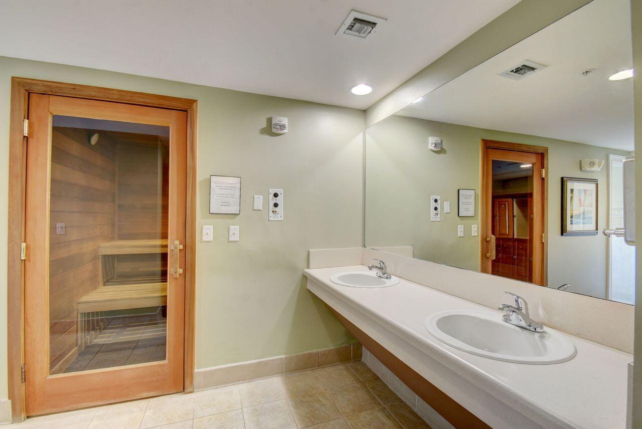 PINEAPPLE GROVE VILLAGE CONDO - Residential