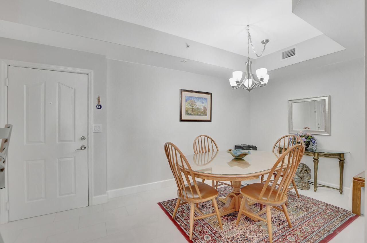 PINEAPPLE GROVE VILLAGE CONDO - Residential