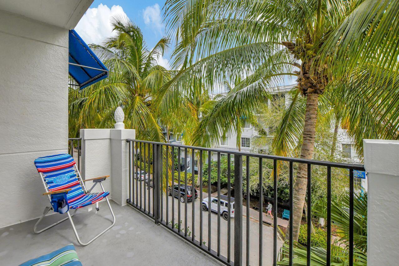 PINEAPPLE GROVE VILLAGE CONDO - Residential