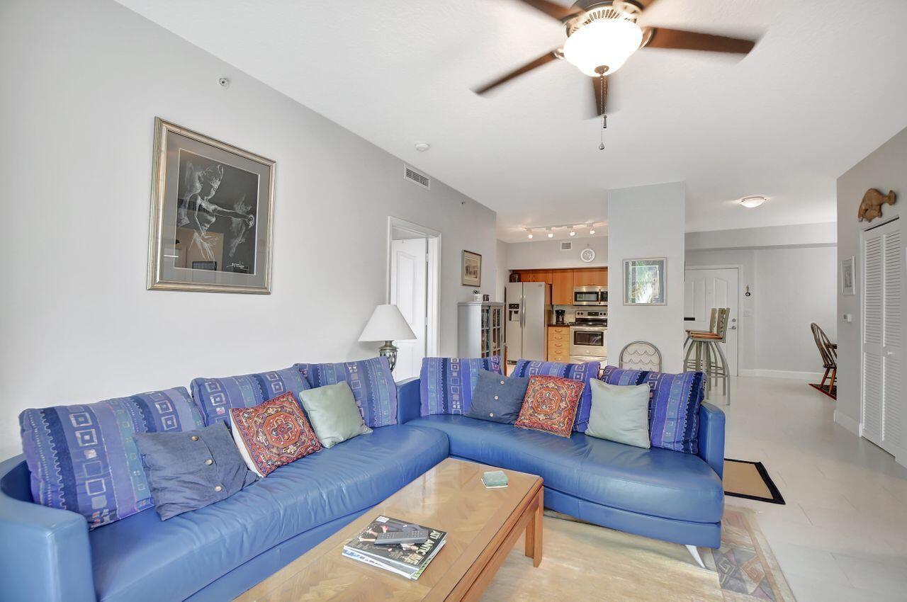 PINEAPPLE GROVE VILLAGE CONDO - Residential