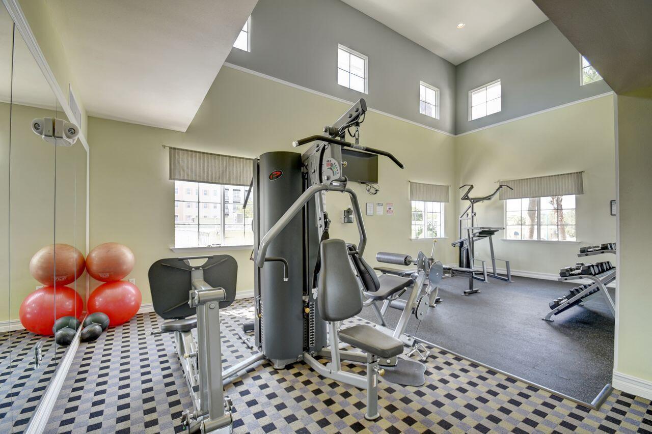 PINEAPPLE GROVE VILLAGE CONDO - Residential