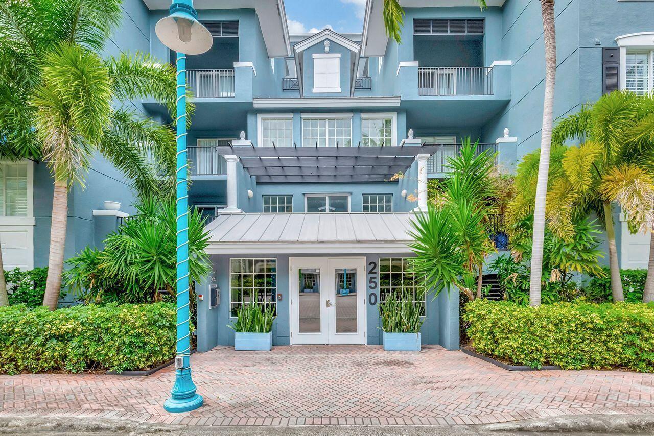 PINEAPPLE GROVE VILLAGE CONDO - Residential