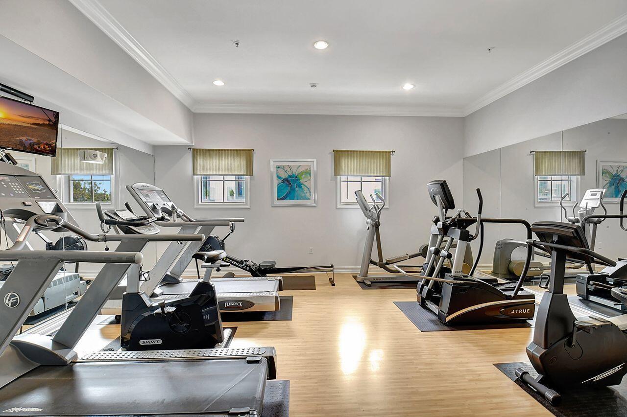 PINEAPPLE GROVE VILLAGE CONDO - Residential