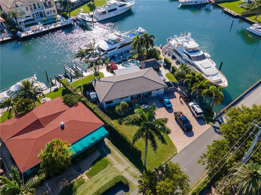 LAUDERDALE HARBORS SEC A - Residential