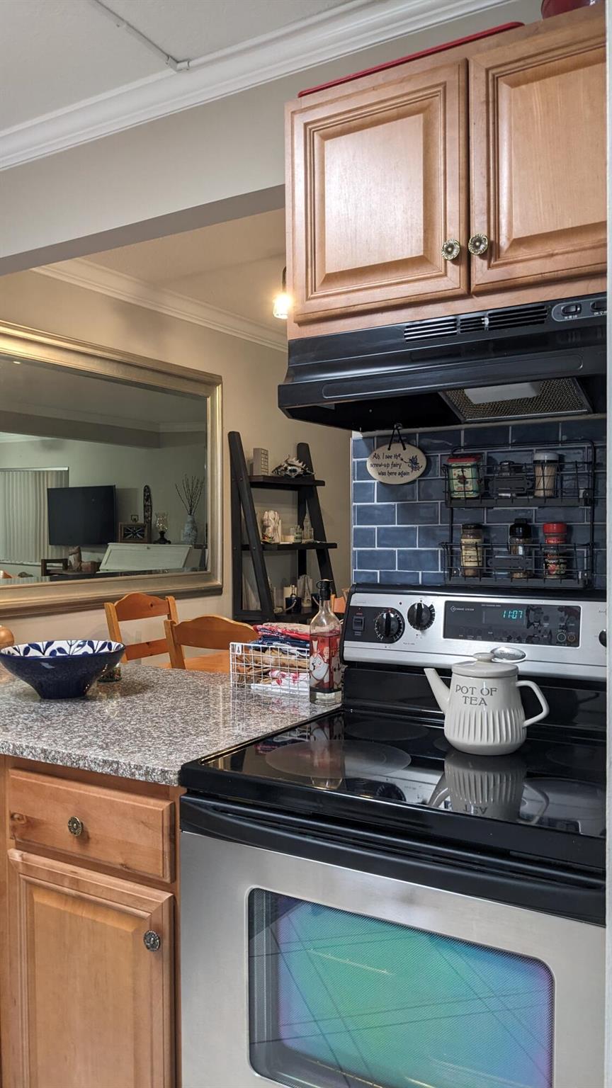 LAKE CLARKE GARDENS CONDO - Residential