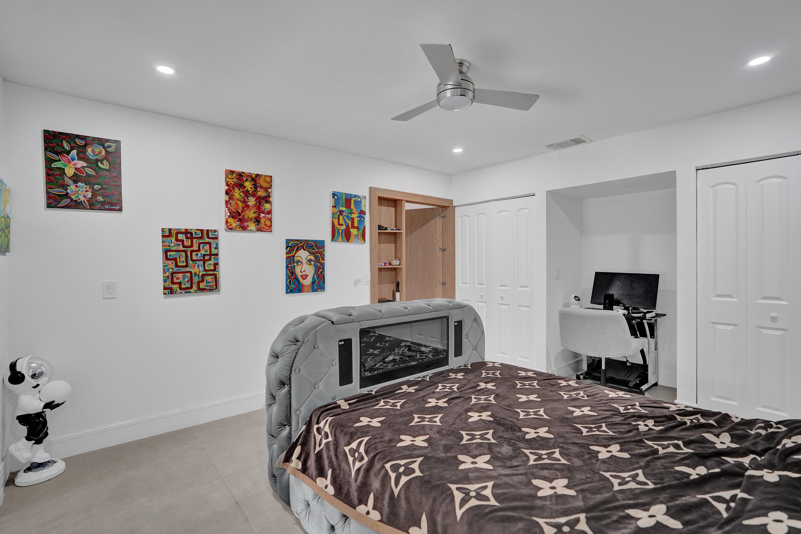 PALMS OF BOCA LAGO CONDO - Residential