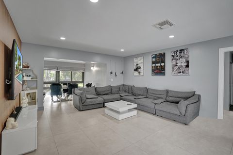 HOME MAX REALTY INTERNATIONAL LUXURY REAL ESTATE BLOG 21675 Tall Palm Circle 2b Boca Raton FL 33433