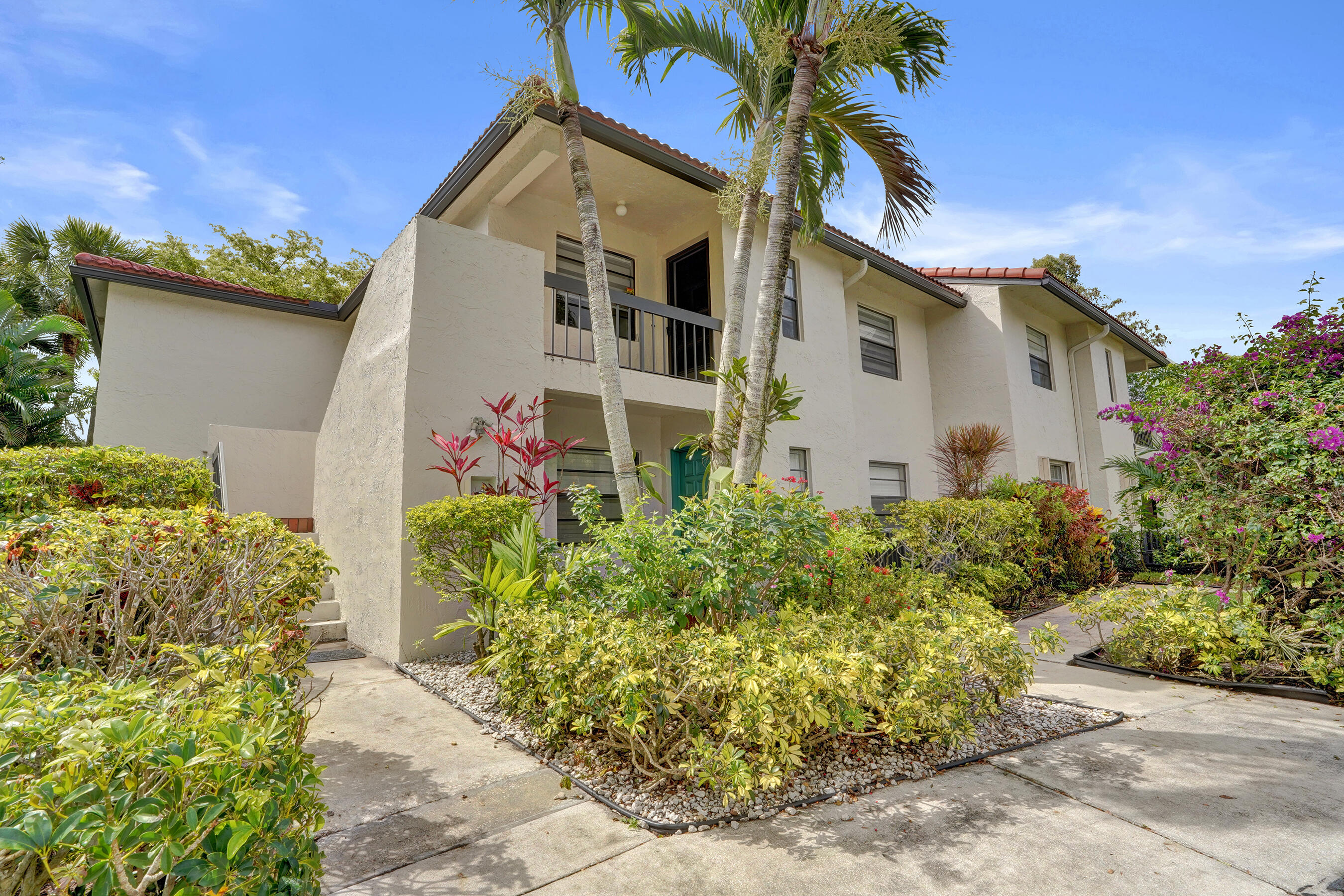 PALMS OF BOCA LAGO CONDO - Residential