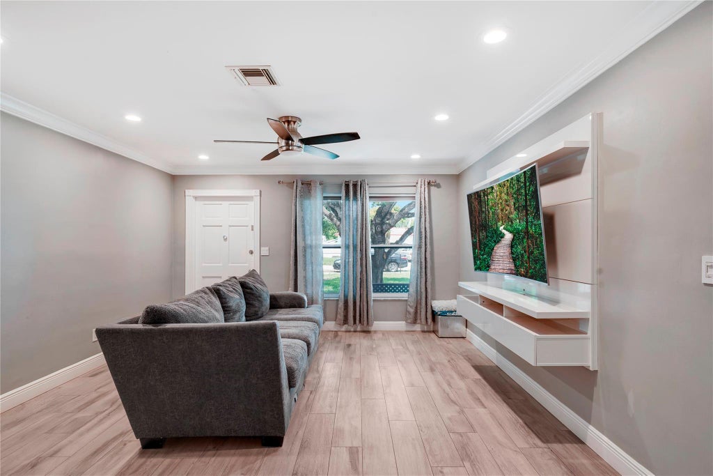 Photo of 1830 N 27th Ave, Hollywood, FL 33020 (MLS # F10388119)