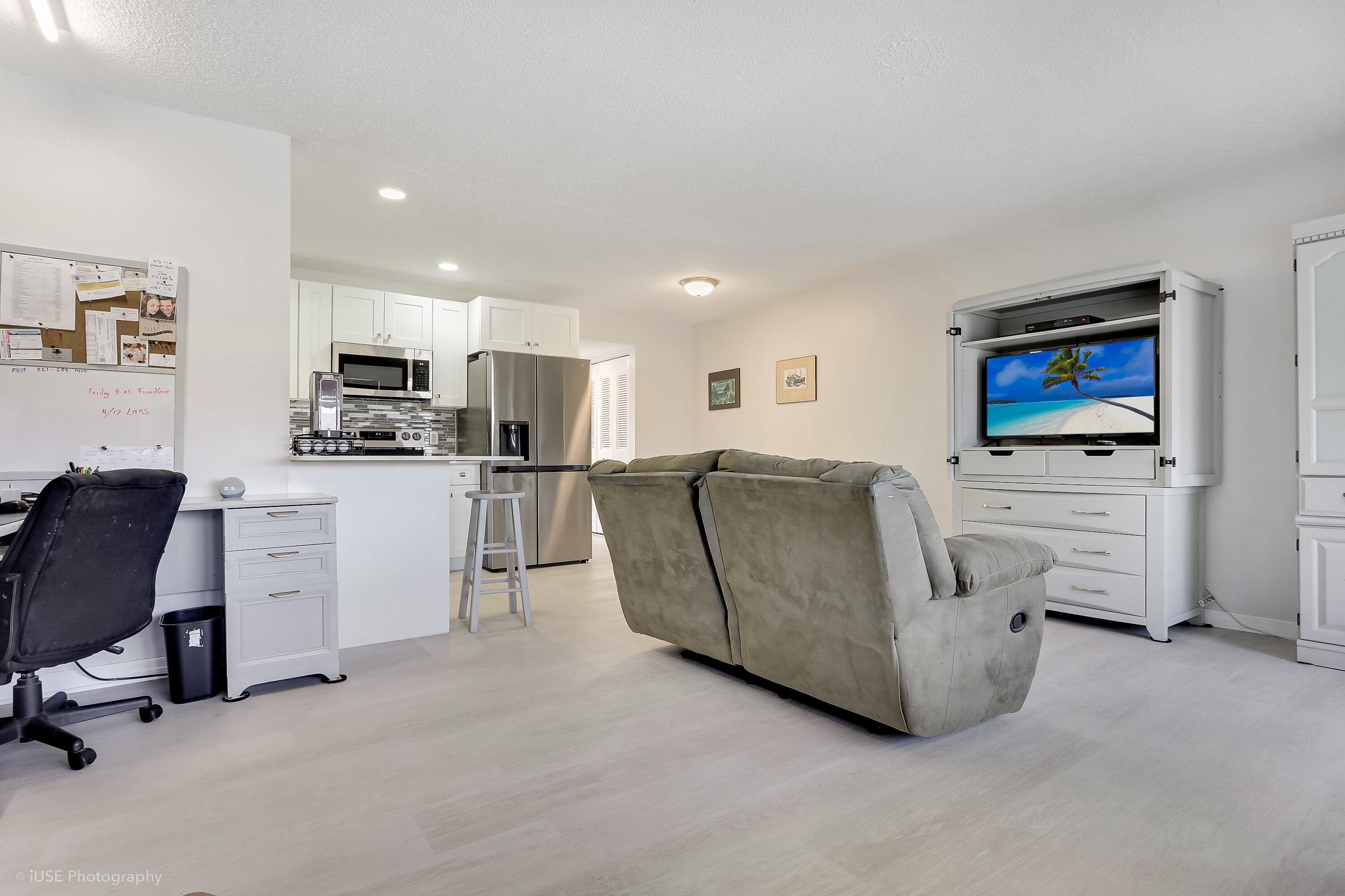 HASTINGS CONDOS - Residential