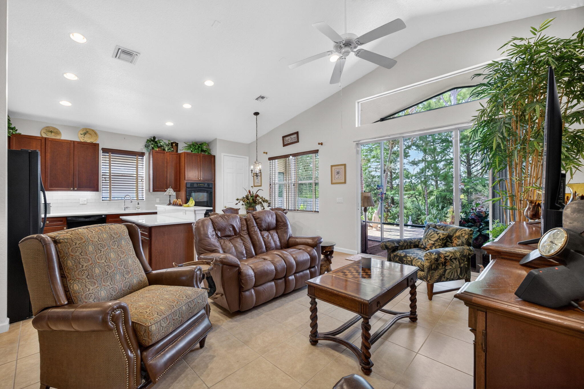 FOURTH  REPLAT OF PORTOFINO ISLES - Residential