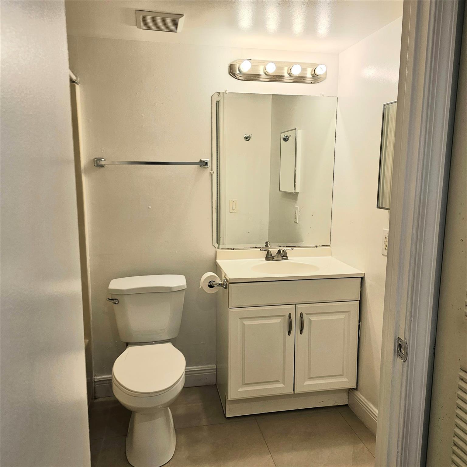 Lakewood At Emerald Hills - Residential Lease