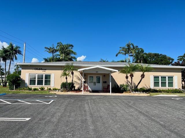 View photos, virtual tours, details... 350 High Point Court C