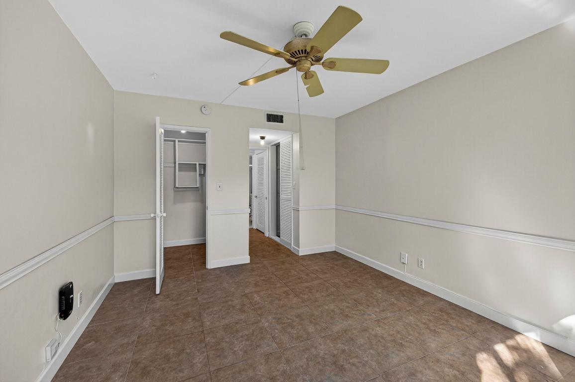 VENETIAN PARK CO-OP - Residential