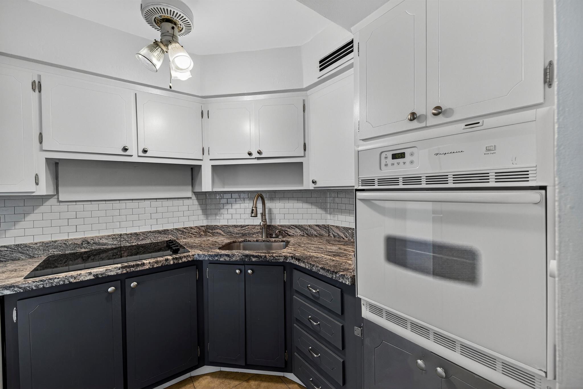 2151 NE 42 Nd Court 136