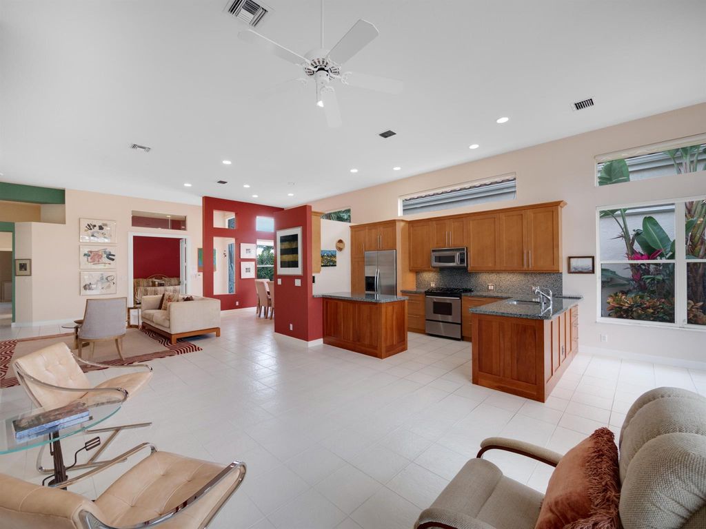 Photo of 139 Coral Cay Drive, Palm Beach Gardens, FL 33418 (MLS # R10946795)