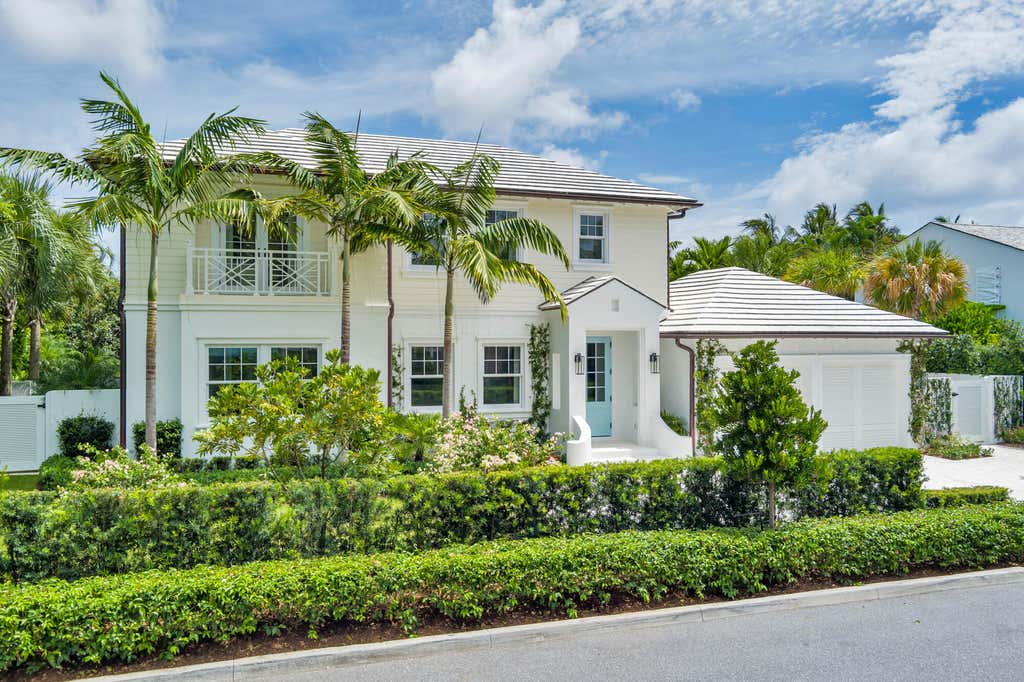 Photo of 223 Monterey Road, Palm Beach, FL 33480 (MLS # B26064115)