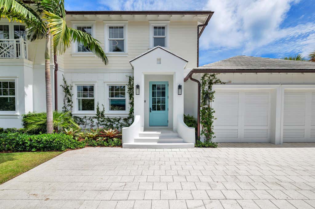 Photo of 223 Monterey Road, Palm Beach, FL 33480 (MLS # B26064115)